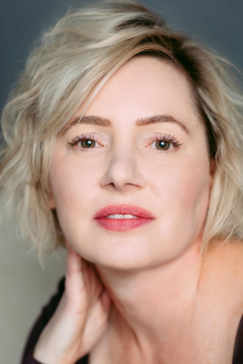 Victoria Bidewell photo 2