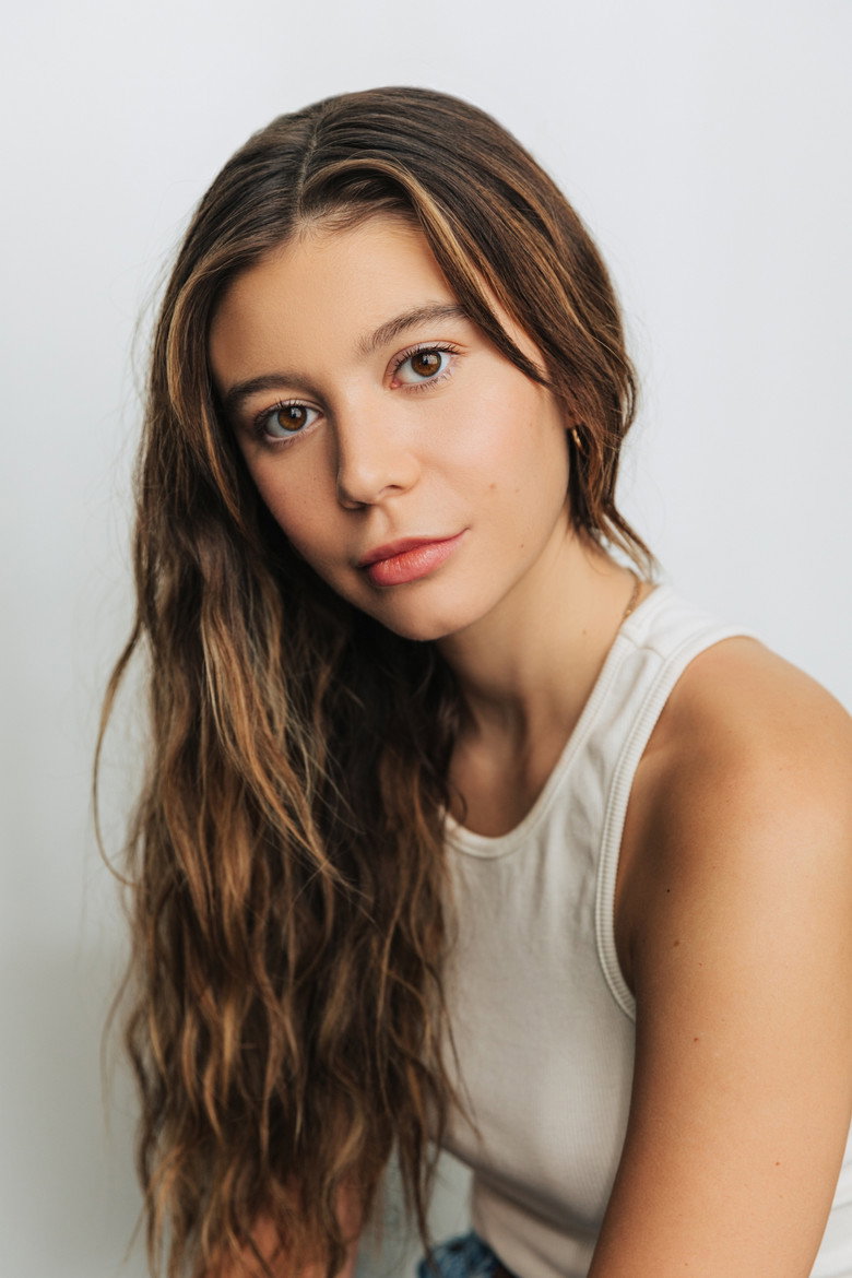 Genevieve Hannelius photo 2