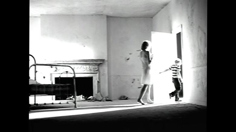 Gallery image from 4ScLXcCmICXFi35ywIINGuuD8yI.jpg