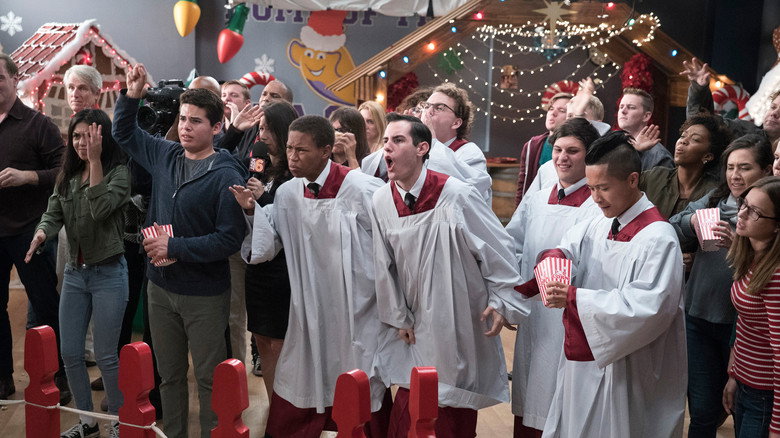 Still from Speechless - Season 3 Episode 8