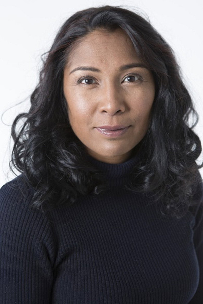 Roshina Ratnam portrait