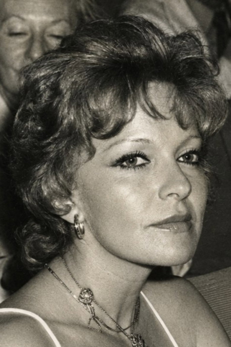 Lisa Gastoni