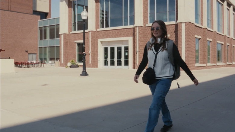 Gallery image from 4bMLqTg1qSZbl6fTRh2RdtaOIWn.jpg