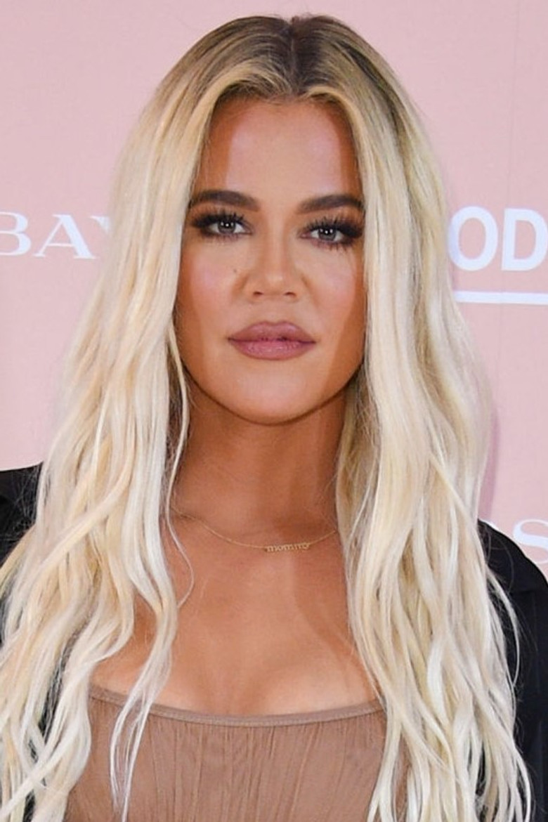 Khloé Kardashian photo 10