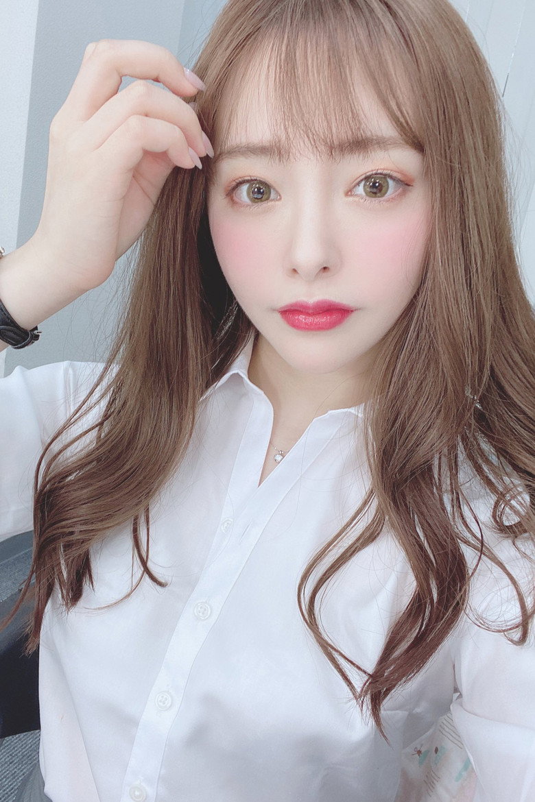 Yuna Ogura photo