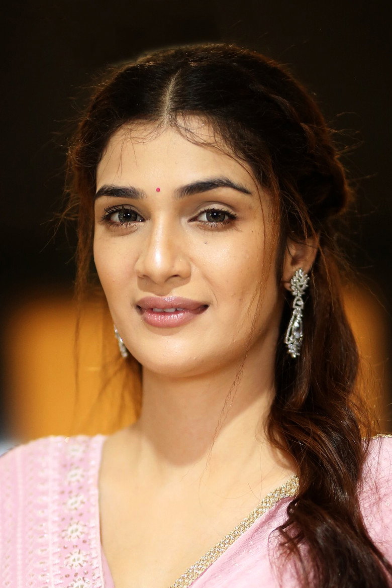 Hassini Sudhir photo 2