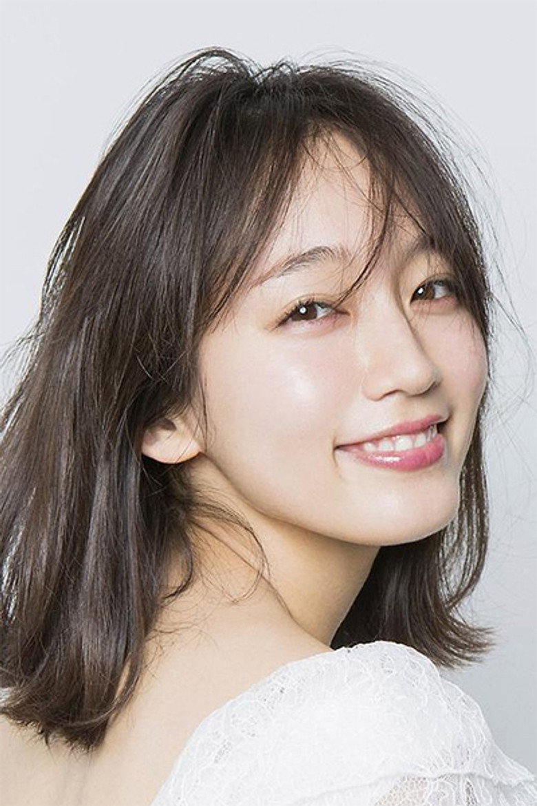 Riho Yoshioka photo 3