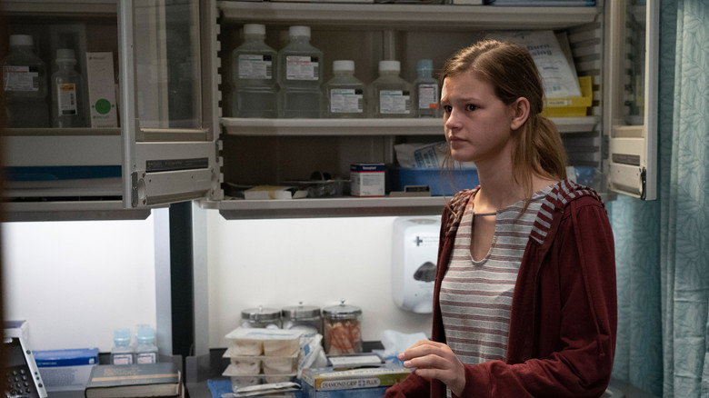Grey's Anatomy S15E09 — Shelter From the Storm episode still