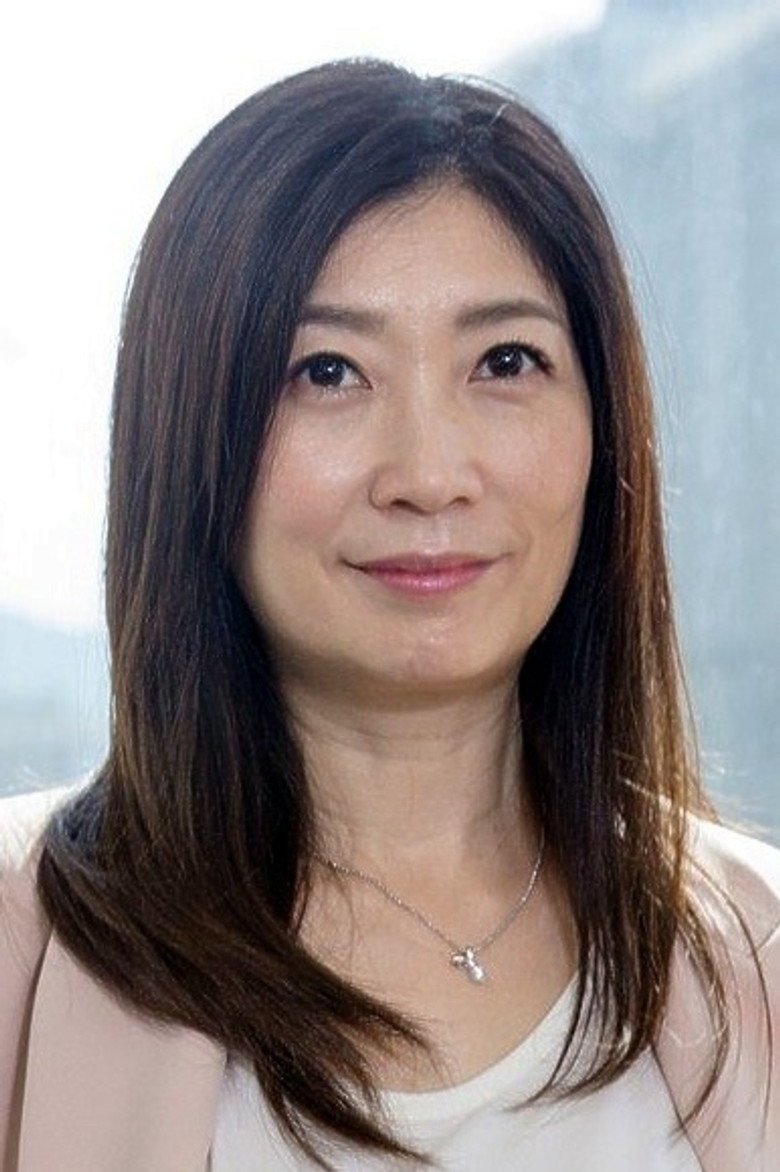 Phoebe Huang photo 2