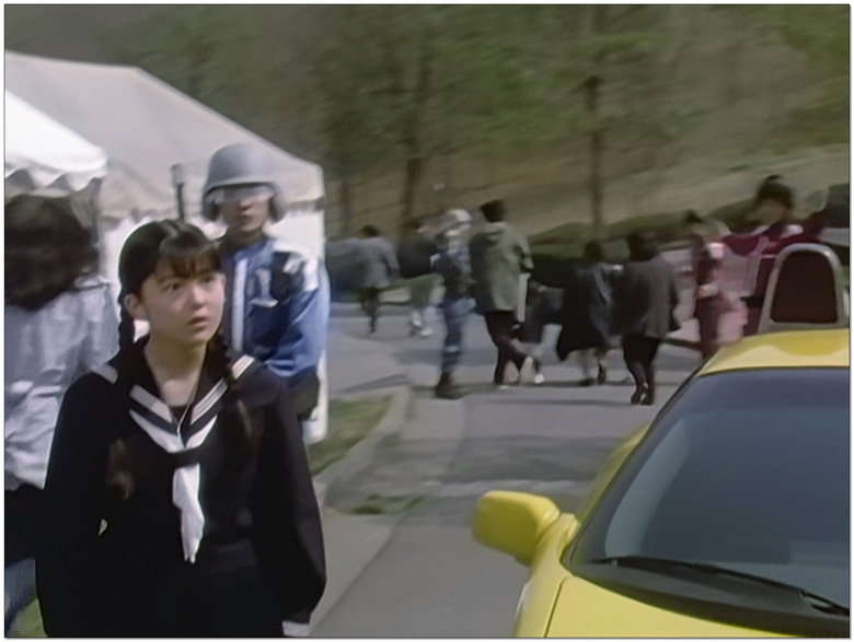 Still from ウルトラマンティガ - Season 1 Episode 36