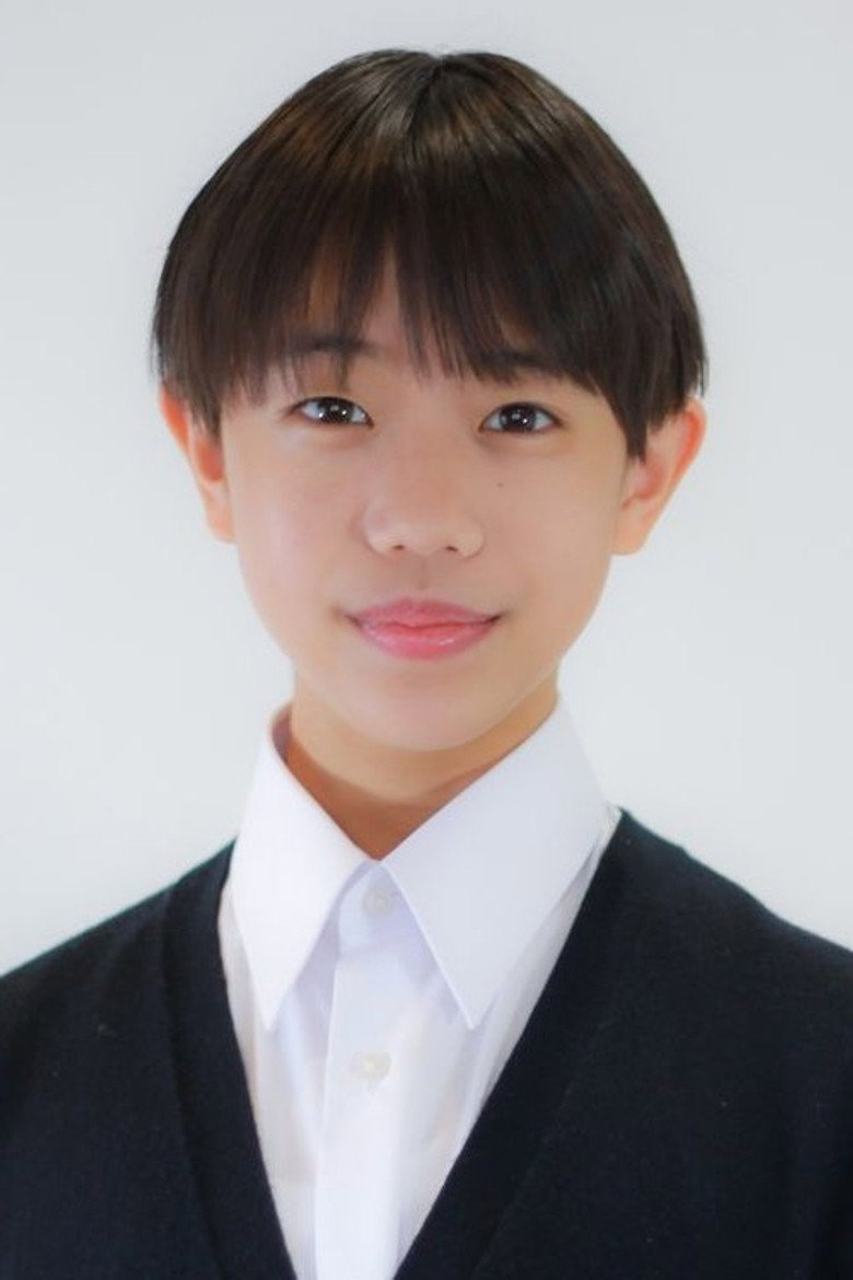 Reona Ueda portrait