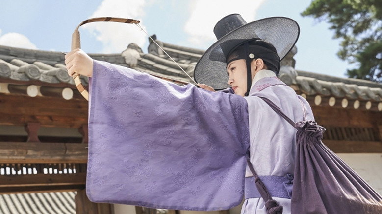 Still from ลำนำรักจำแลง - ซีซัน 1 ตอน 1
