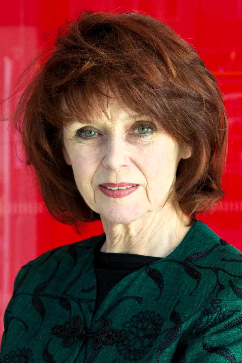 Gabrielle Drake photo 5