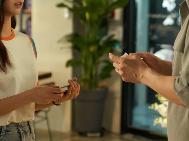 Still image for May I Help You? season 1 episode 4: The Guy I Already Knew Still image for May I Help You? season 1 episode 4: The Guy I Already Knew