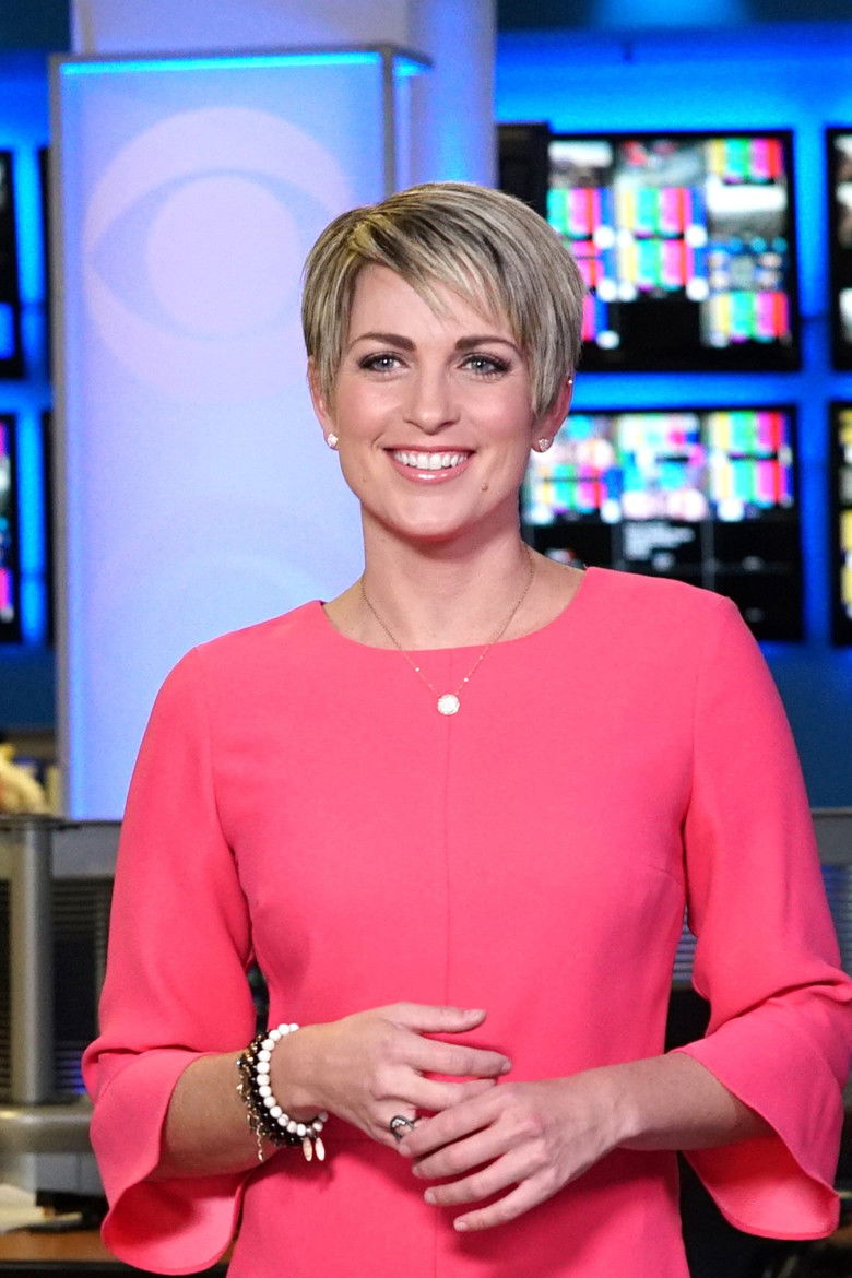 Jamie Yuccas portrait image