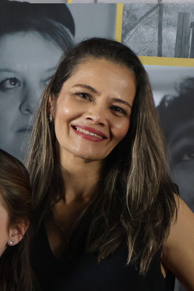 Jania Luiz portrait