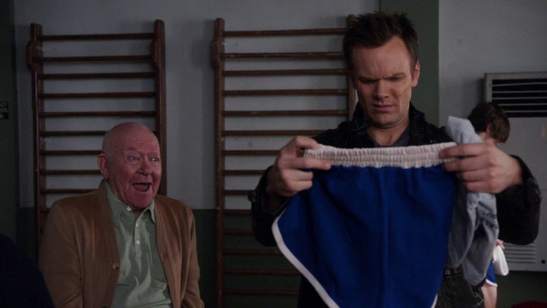 Community S01E17 — Physical Education episode still