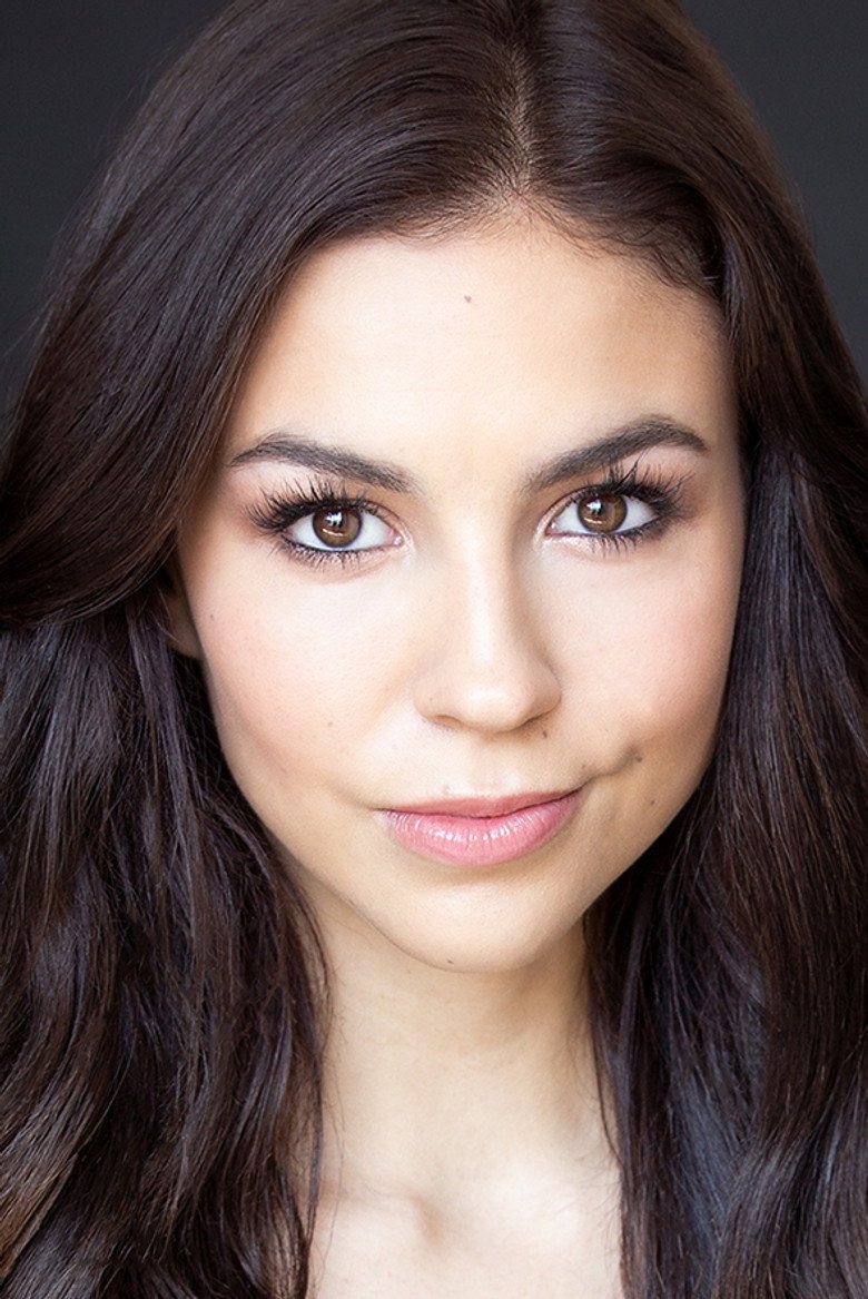 Joelle Farrow photo 3