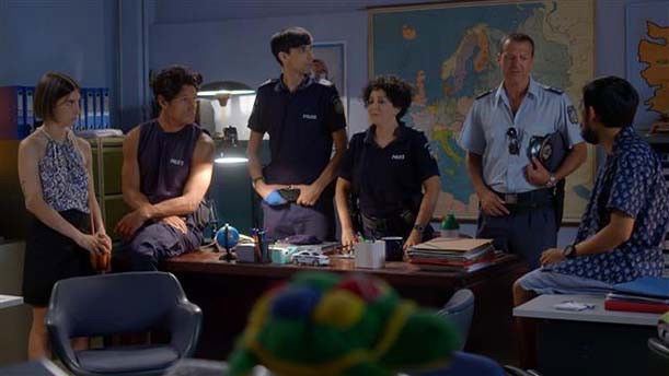 Still image for Εκτός Υπηρεσίας season 1 episode 8: Episode 8