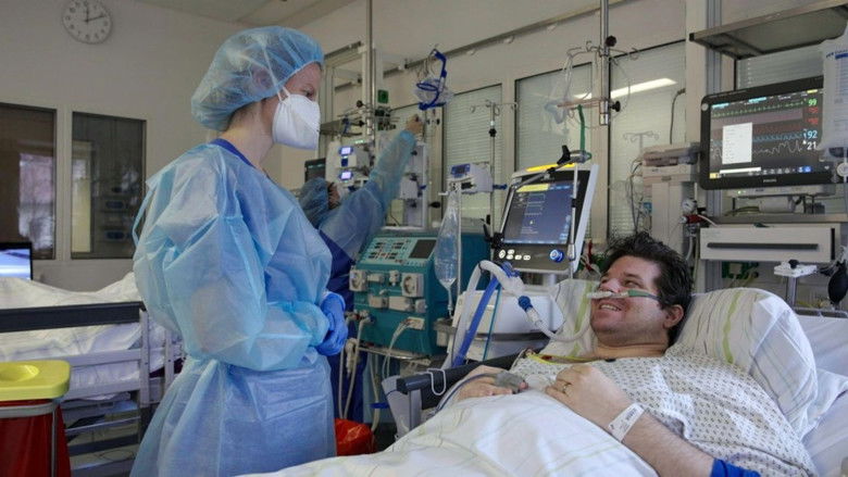 Still image for Charité intensiv season 1 episode 2: Fight Still image for Charité intensiv season 1 episode 2: Fight