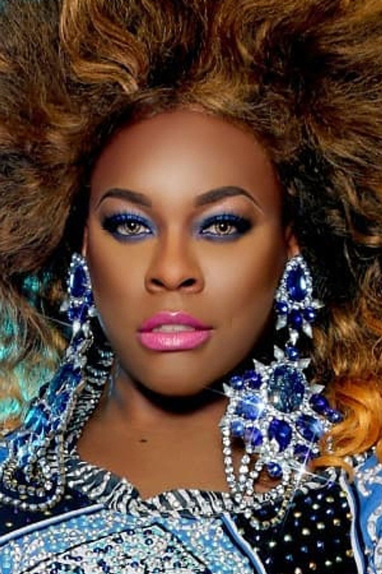 Mystique Summers portrait image