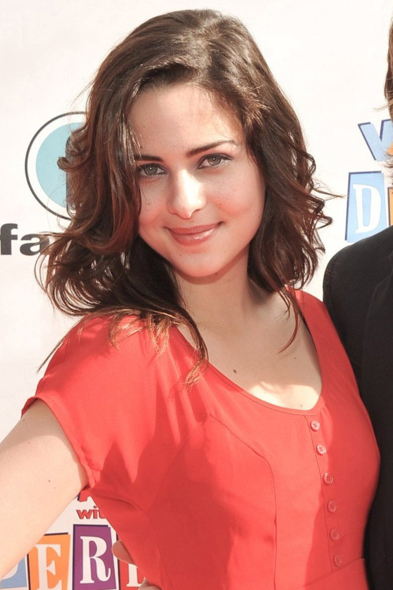 Holly Deveaux photo 6