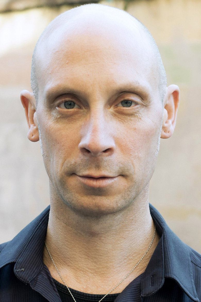 Luke Tinson portrait