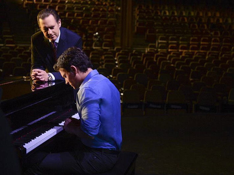 Still from The Messengers - Season 1 Episode 1