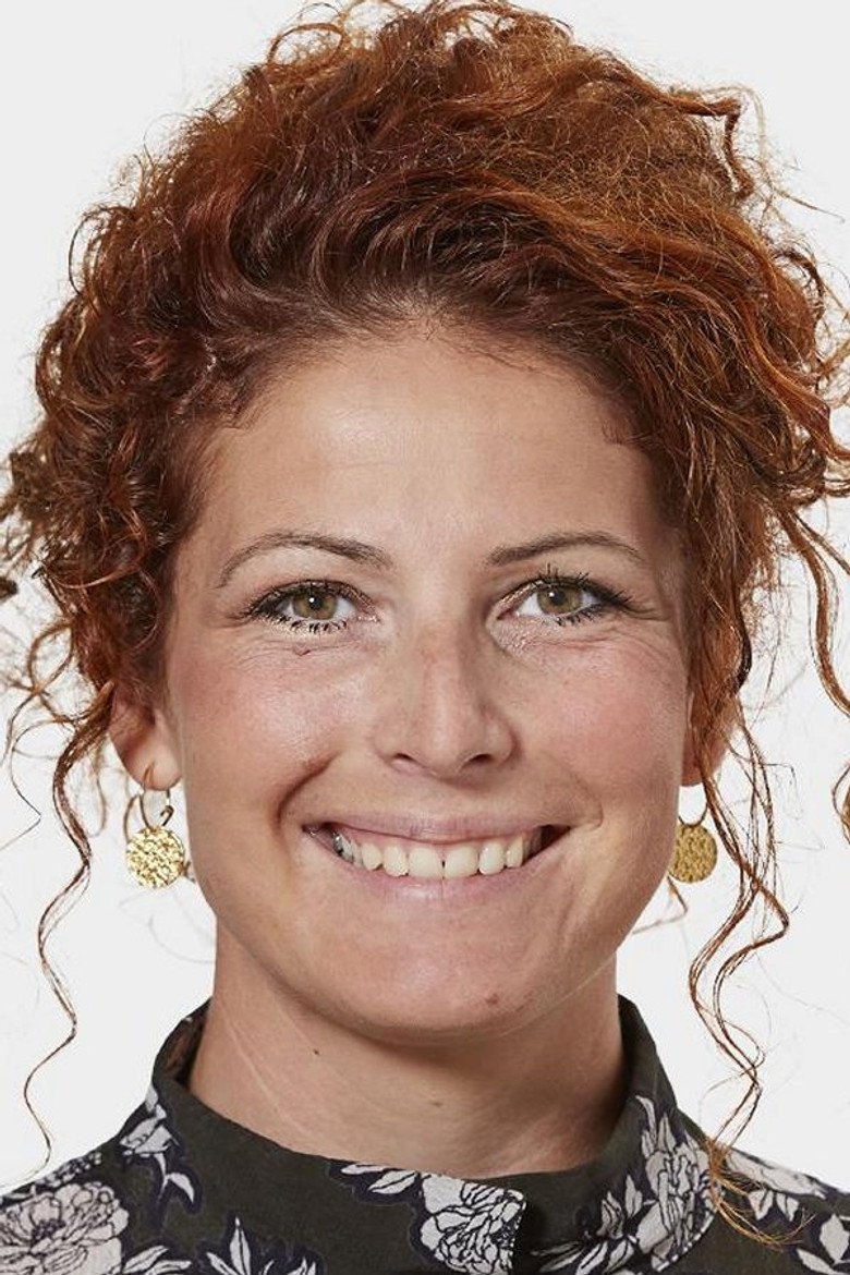 Julie Holst-Hansen portrait