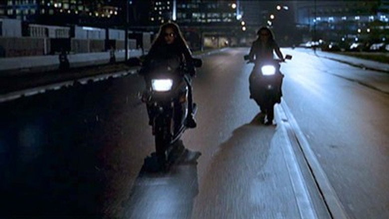Still from Dark Angel - Season 2 Episode 19