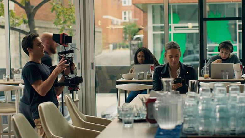 Still image for L'appartement season 1 episode 4: Episode 4