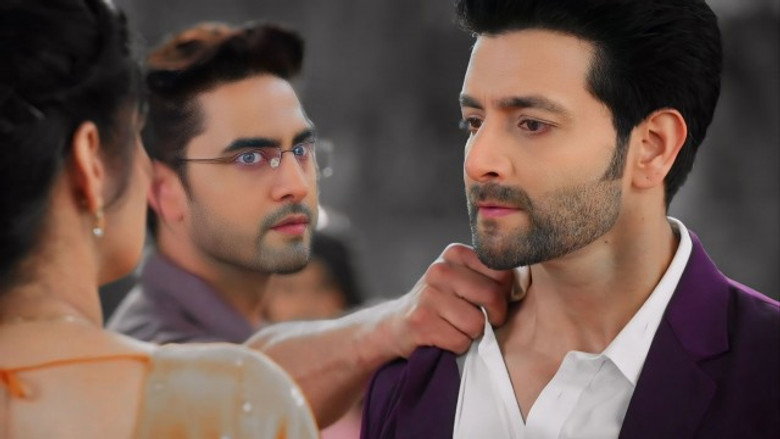 Dev visits the Poddar House