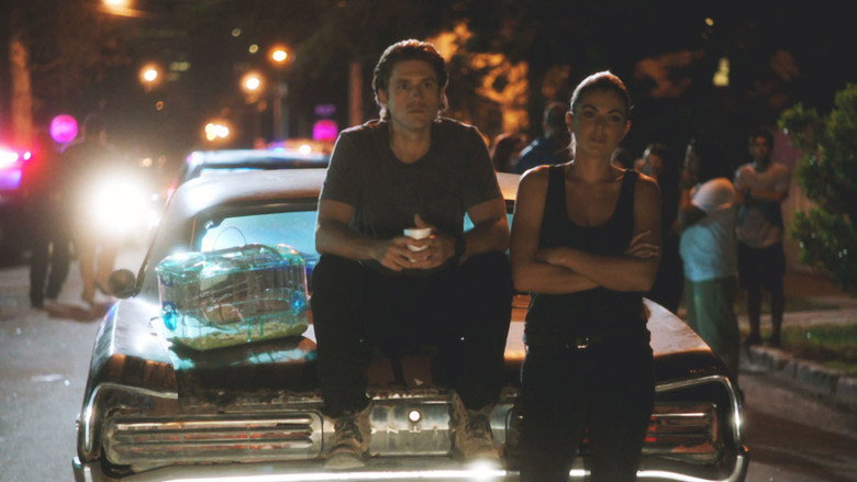 Still from Graceland - Season 3 Episode 12