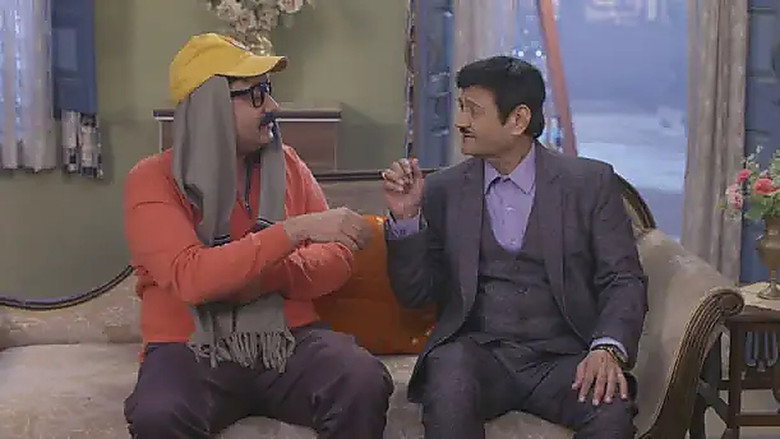 The commissioner falls sick - Happu Ki Ultan Paltan