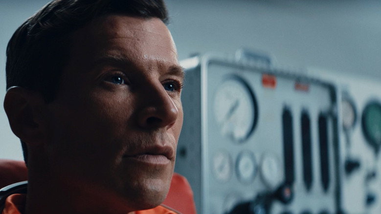 Image d'arrière-plan 2 du film Edge of Space