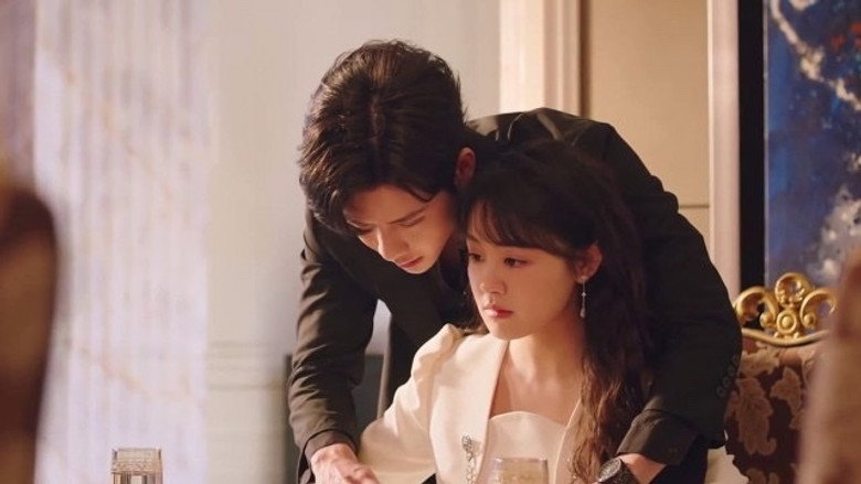 Still from Forever Love - Season 1 Episode 6