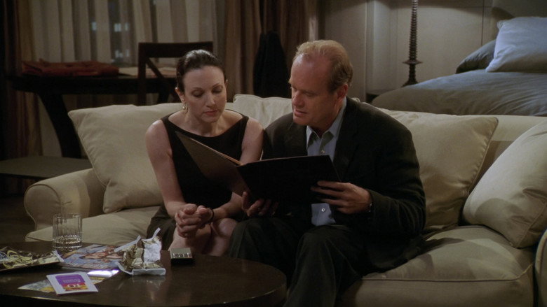 Still from Frasier - Season 11 Episode 9