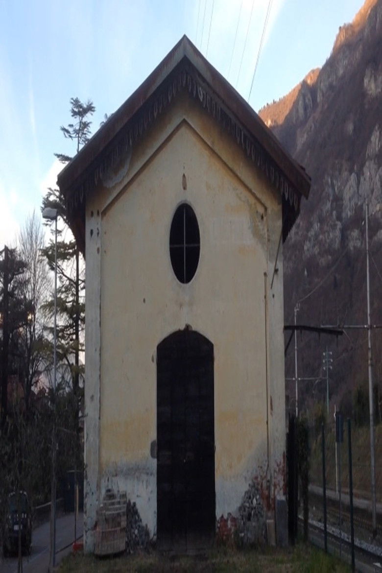 Imatge de Solitude of a young dude in a small town