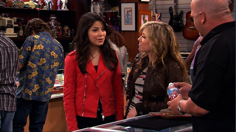 Still from iCarly - Season 6 Episode 10