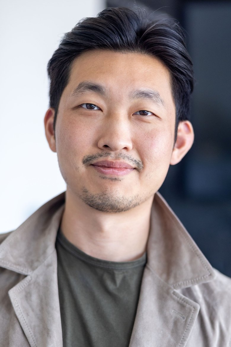 Mark Kwak portrait image