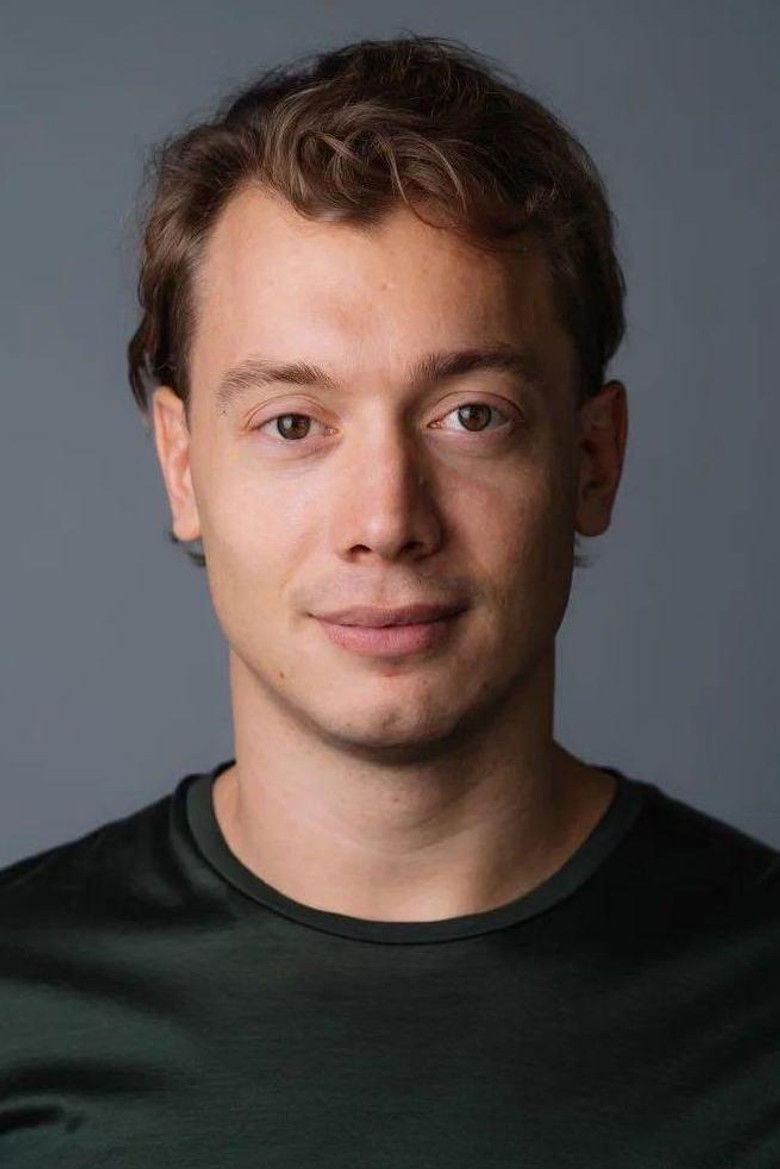 Arseniy Khasanov portrait image