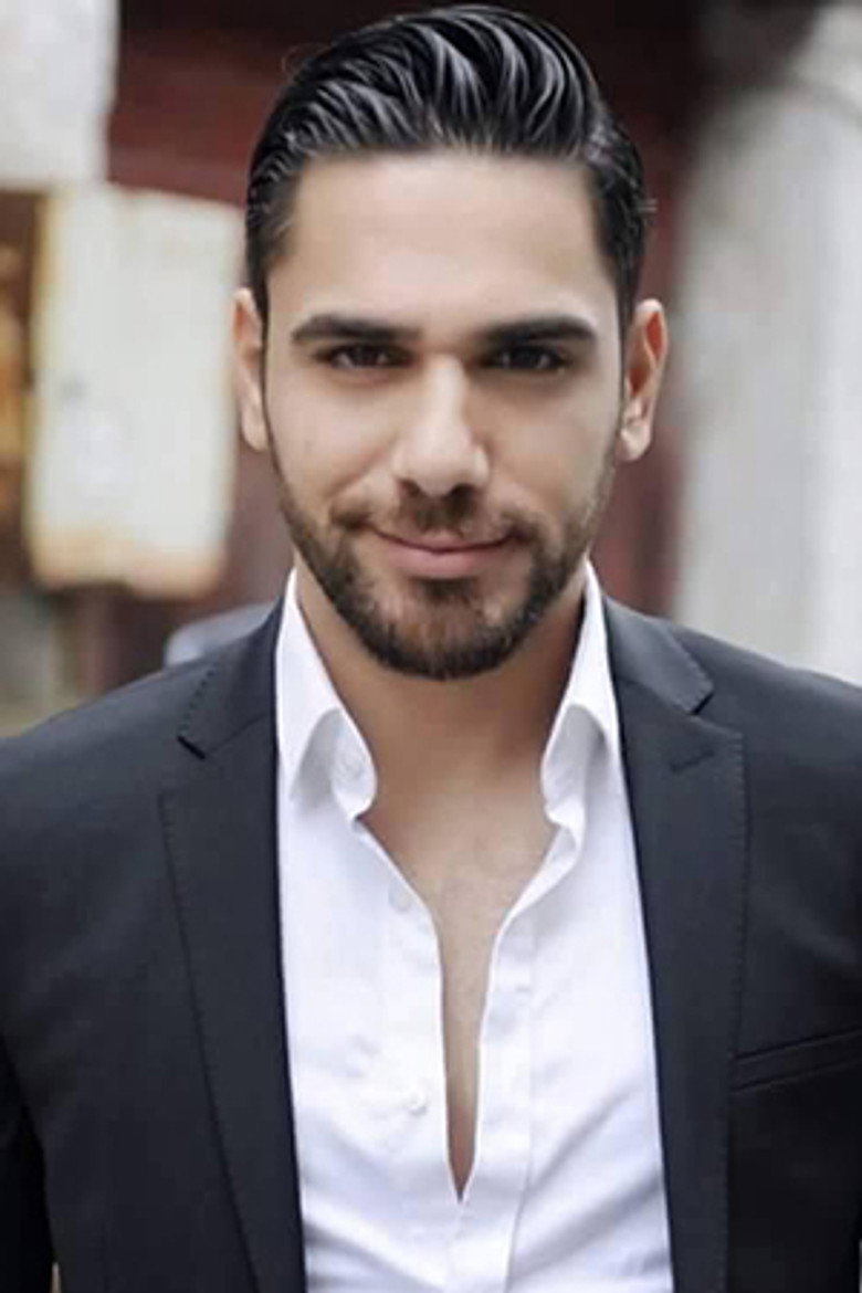 Kadir Doğulu photo 2