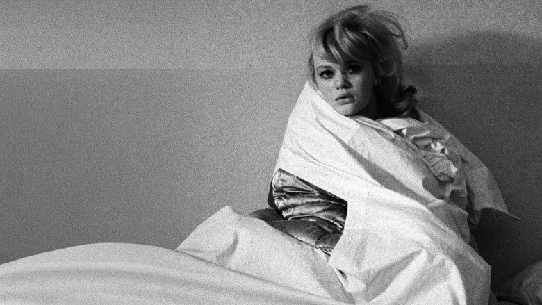 Image d'arrière-plan 10 du film Les amours d'une blonde