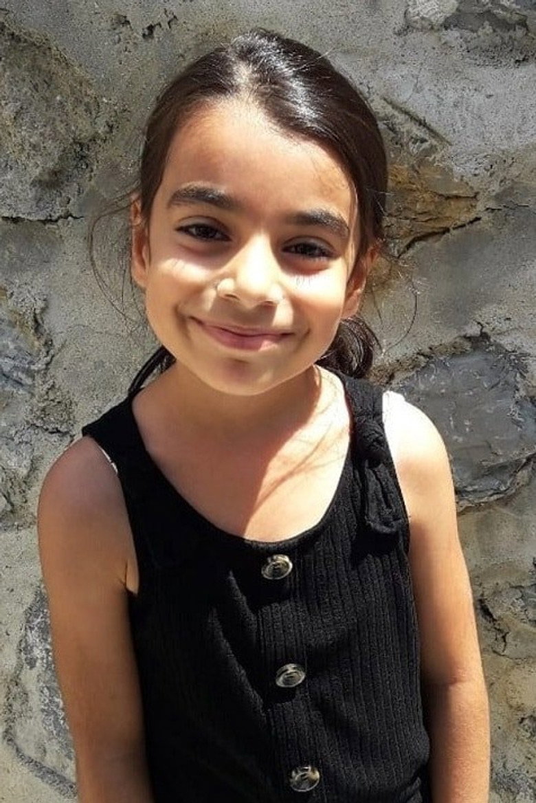 Derinsu Akkuş portrait