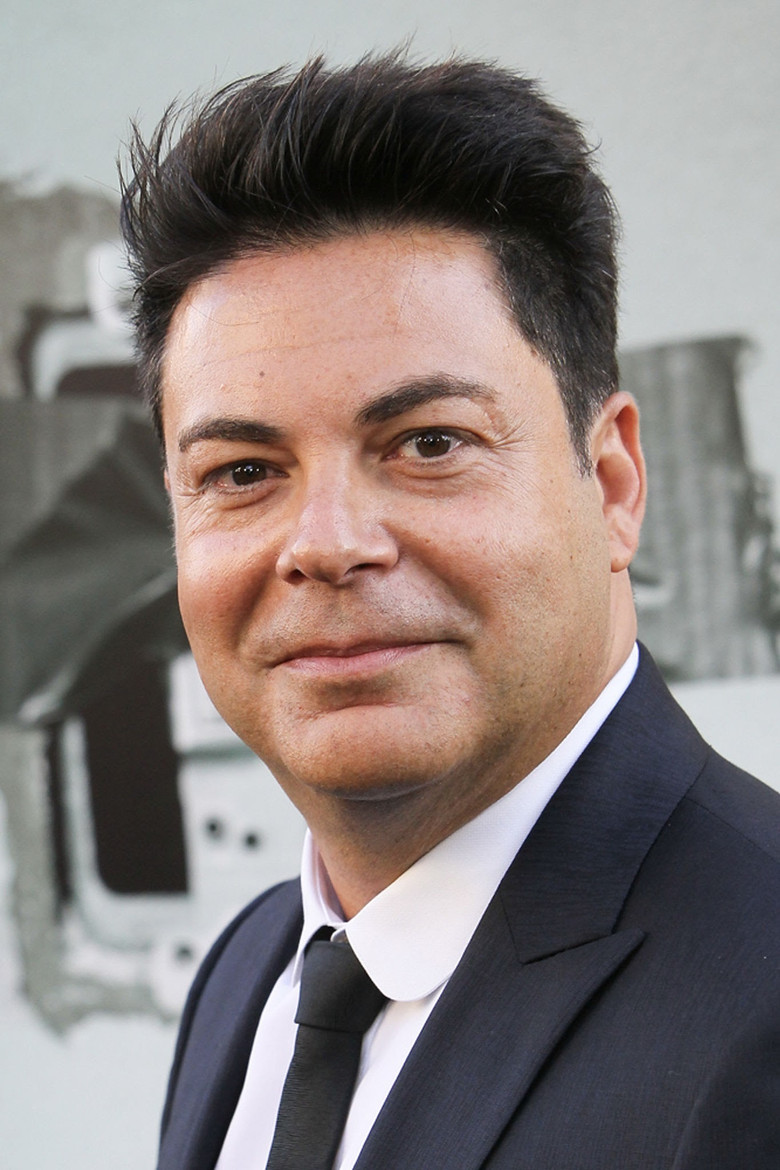 Lawrence Grey portrait image