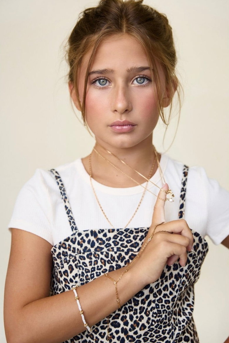 Ana Sophia Heger photo 5