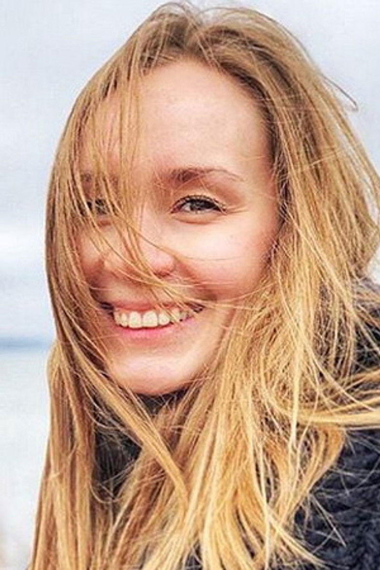 Yuliya Pakhomova portrait image