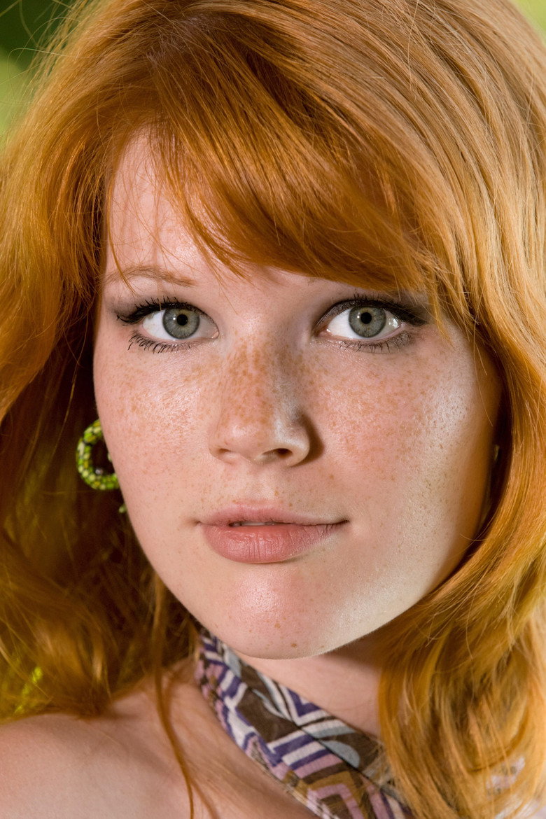 Mia Sollis portrait