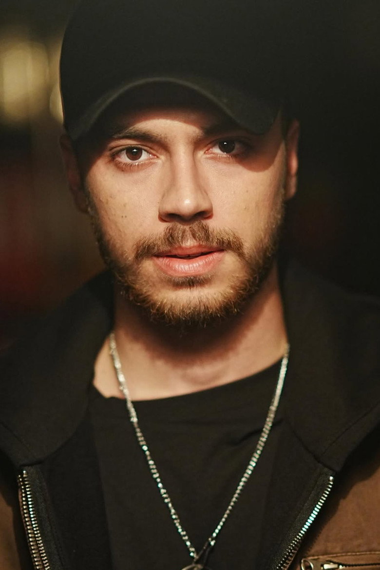 Toprak Kahraman portrait
