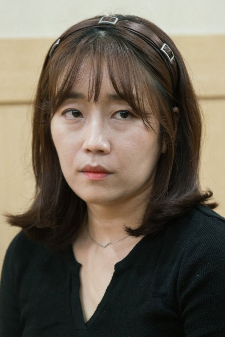 Hong Lu-hyeon portrait image